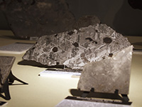 Wystawa meteorytw w Muzeum Techniki w Warszawie (Exhibition of meteorites in the Museum of Technology in Warsaw)