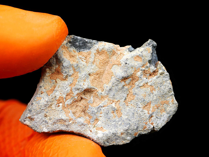 Bechar 006 (lunar, feldsp. breccia; lunaryt)