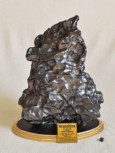 Meteorite Hraschina (cast)