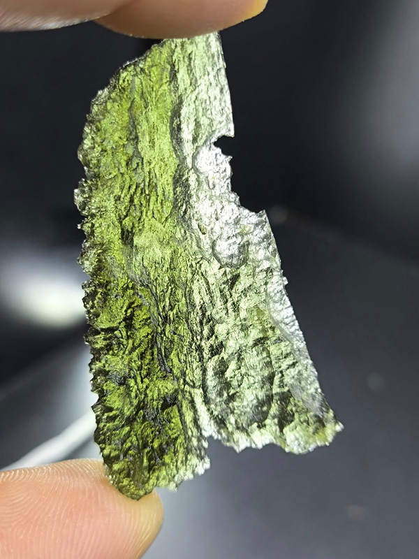tektite Moldavite (Weltawite; Nesmen las, Czechy)