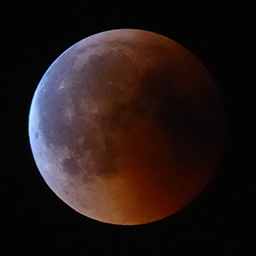 Całkowite zaćmienie Księżyca, 27 lipca 2018 r. (fot. Kasia)