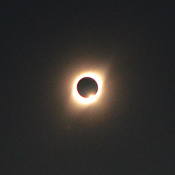 Cakowite zamienie Soca, 2 lipca 2019 r. (Total Solar eclipse, Jul. 2, 2019)