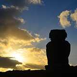 Anakena, Ahu Nau Nau, Wyspa Wielkanocna, Rapa Nui (wyprawa na cakowite zamienie Soca, Chile 2019)